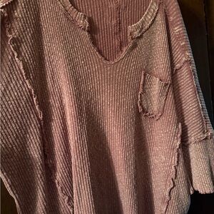 Easel V-Neck Ribbed Sweater - Dusty Pink